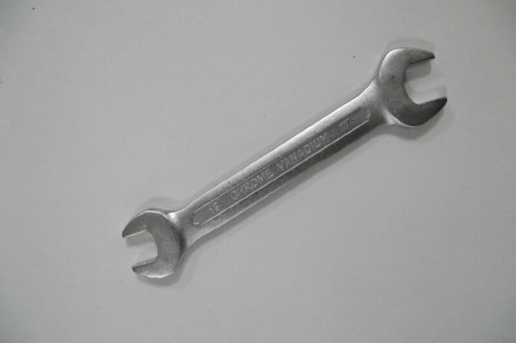 Ключ рожковый (СервисКлюч: 13*17 мм)